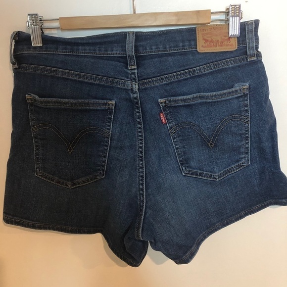 Levi’s 501 short size 27 with 3” inseam - Picture 3 of 5